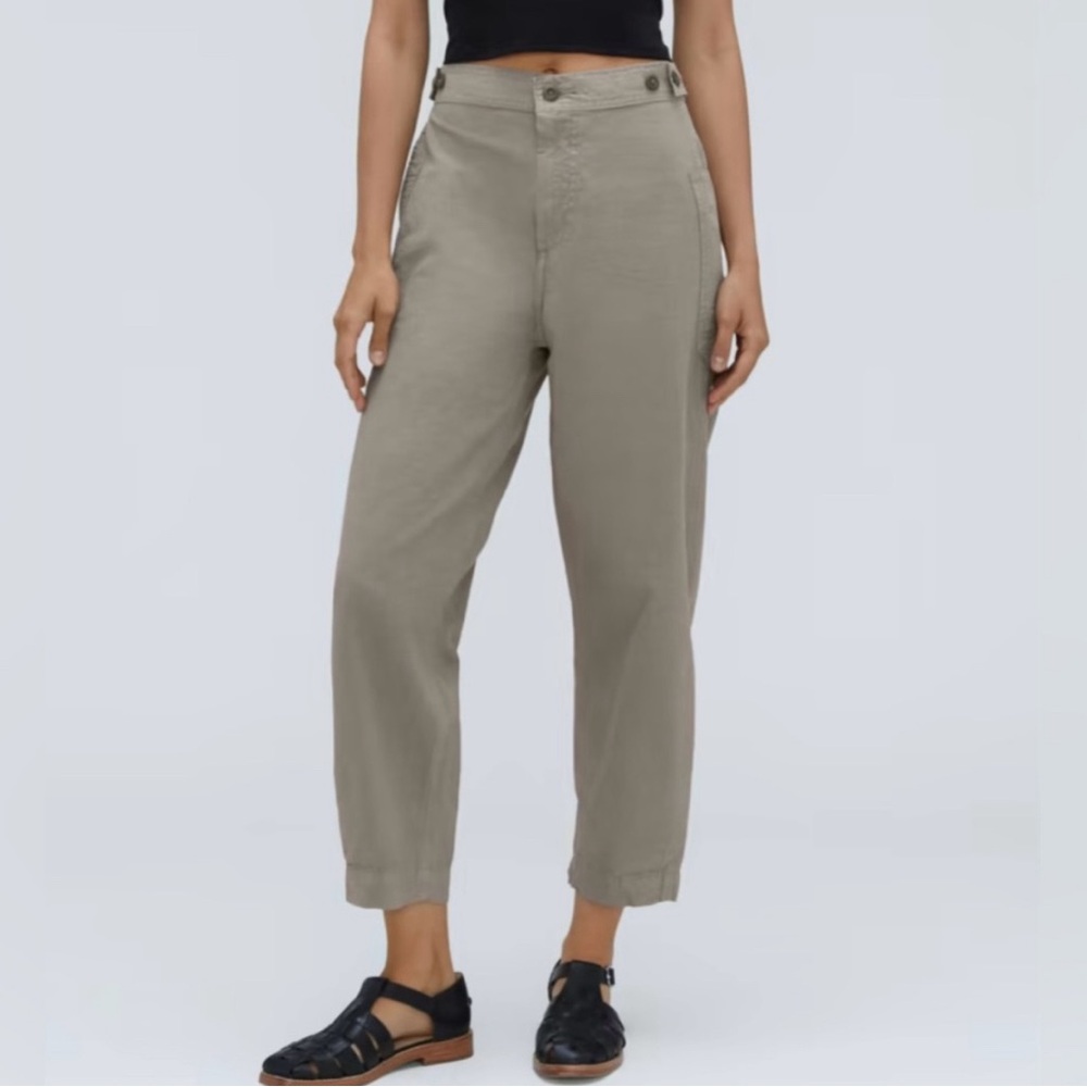 Everlane the fatigue barrel pant clay